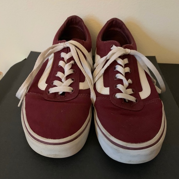 vans classic maroon